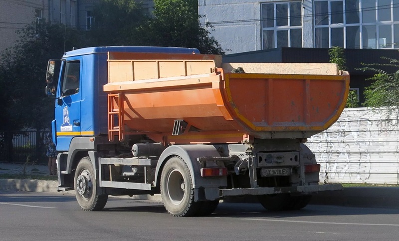 МАЗ-4581Р2